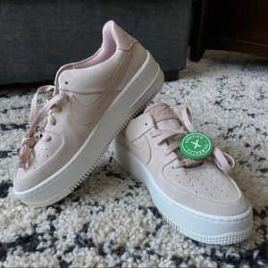 Nike Air Force one sage low